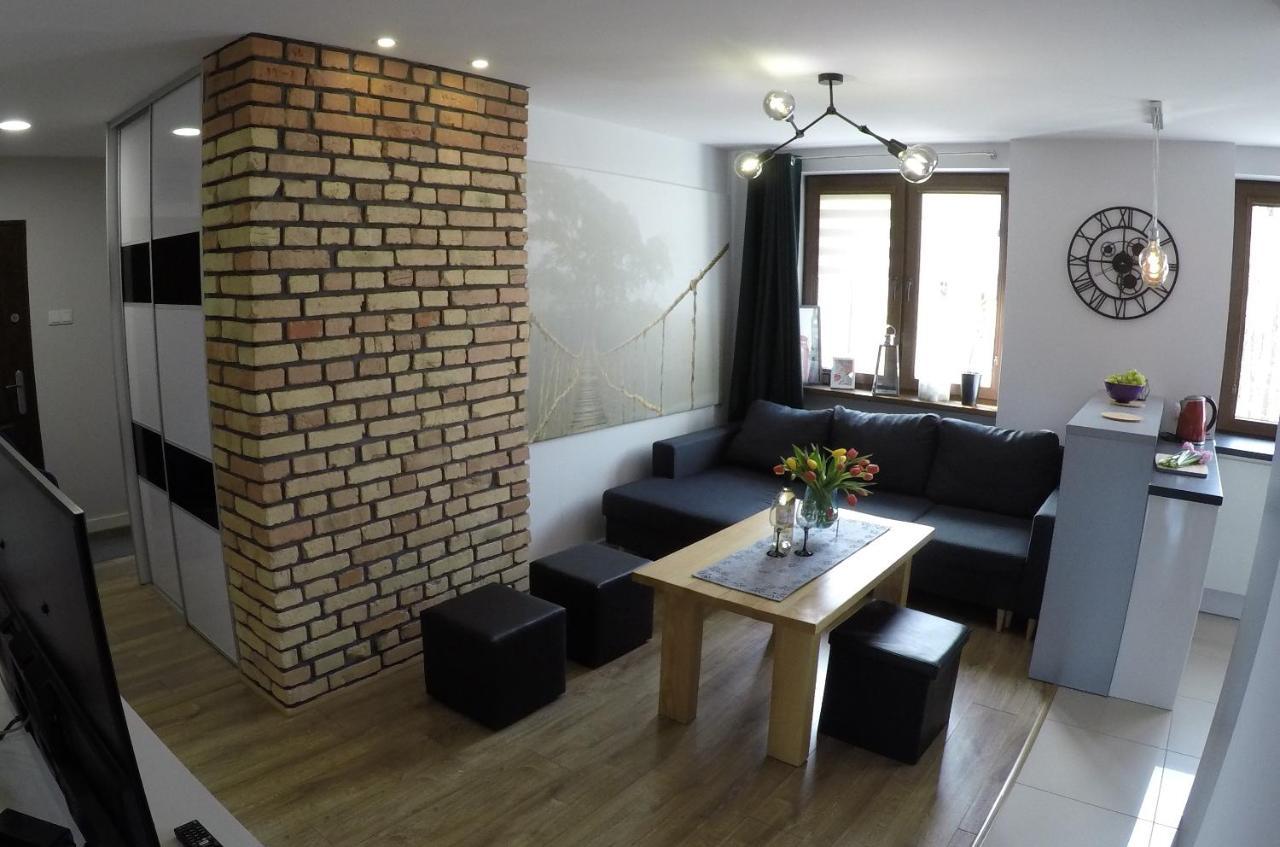 Ferienwohnung Apartament Bieszczady Ustrzyki Dolne Exterior foto